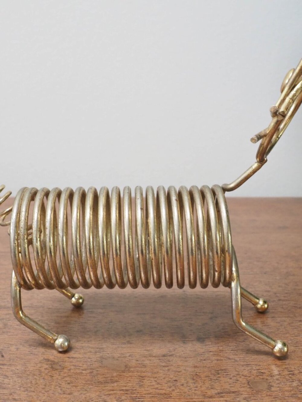 Vtg Brass Spiral Cat - Brass Spring Letter Holder - Desk Organizer - Picture 5 of 9